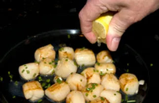 Bea Connor's Lightly Baked Bay Scallops